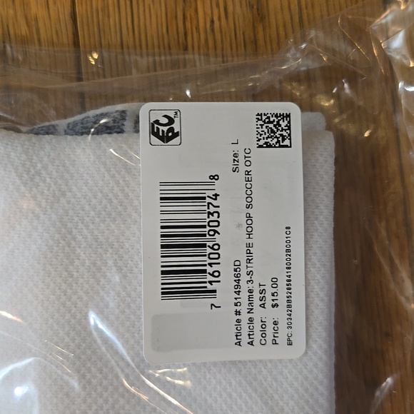 NWT Adidas AEROREADY Soccer Socks Size M Black & White - Picture 4 of 4